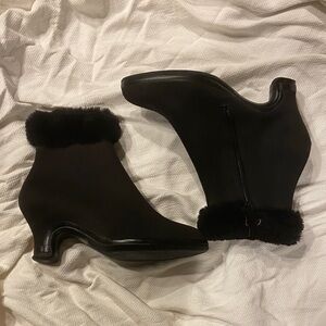 1940s Black Ankle Rain/snow Boot Heel Covers with Fur Trim EUC